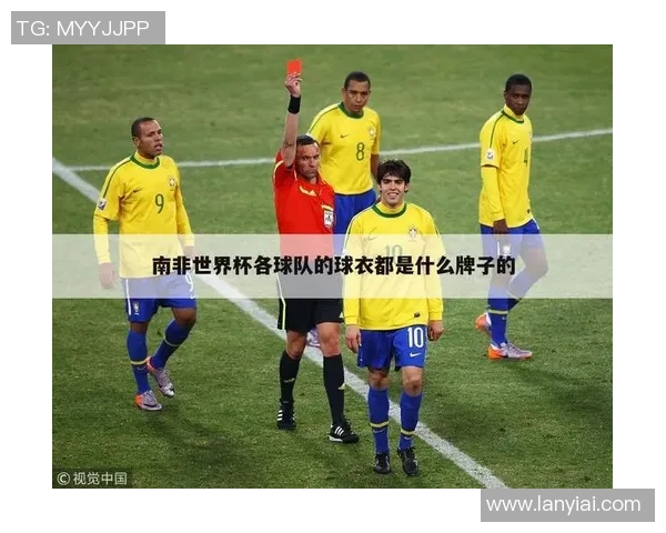 2018年足球明星盛装出席活动展现风采与魅力的精彩瞬间